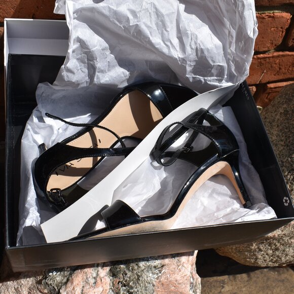 Via Spiga Leesa Black Patent Leather Ankle Strap Heels Size 9 - Picture 16 of 16